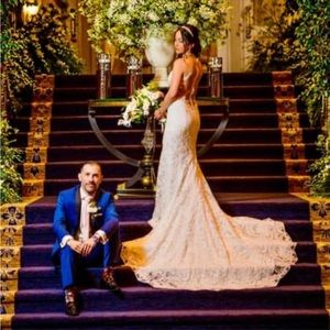 Ines disarming wedding gown